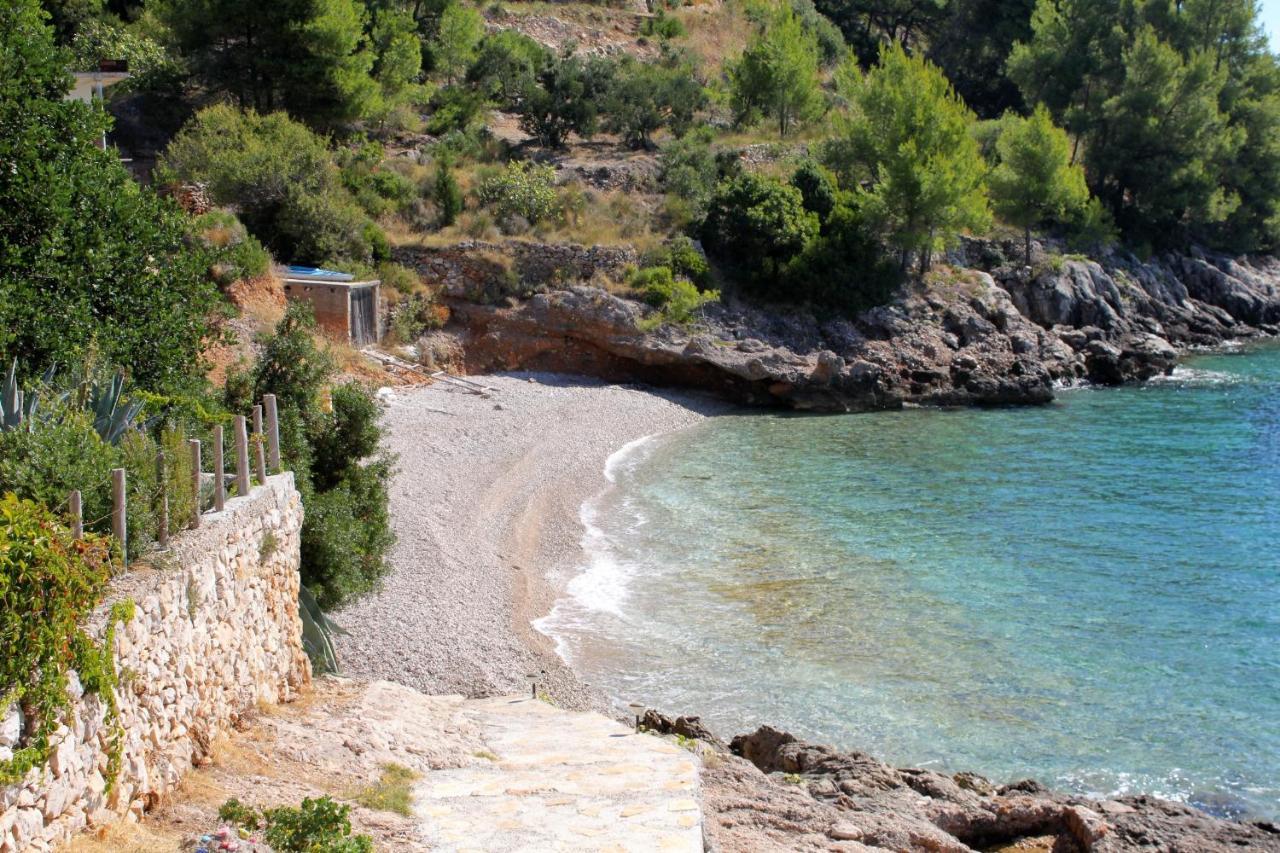 Seaside House For Families With Children Cove Tvrdni Dolac, Hvar - 2057 Gdinj Екстериор снимка