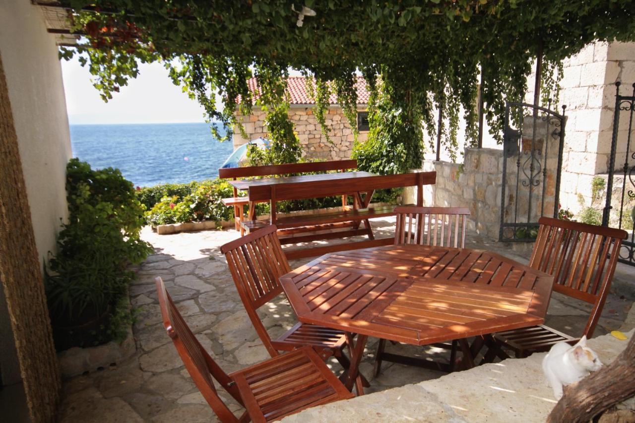 Seaside House For Families With Children Cove Tvrdni Dolac, Hvar - 2057 Gdinj Екстериор снимка